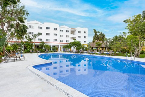 Courtyard by Marriott Cancun Airport