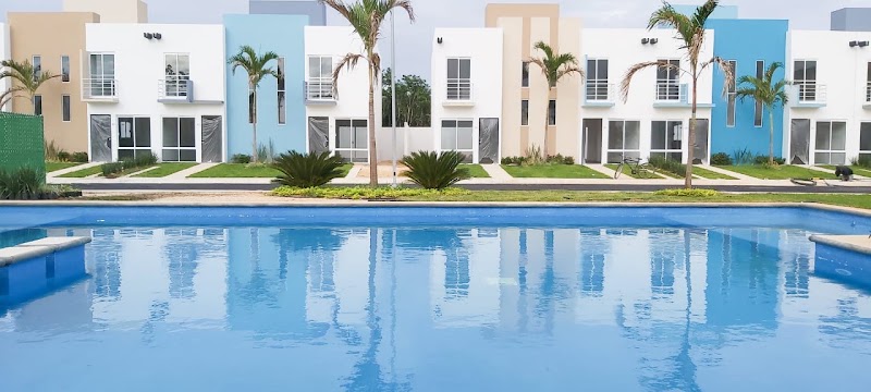 Las Flores Condominios
